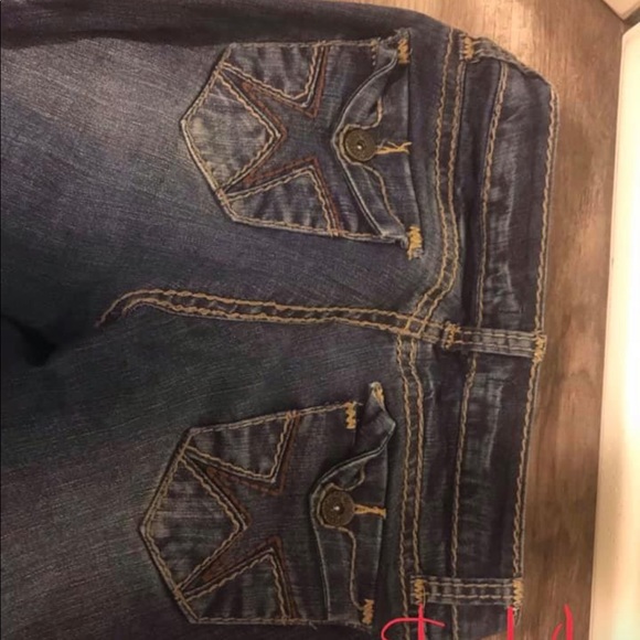 Gently used jeans - Picture 3 of 5